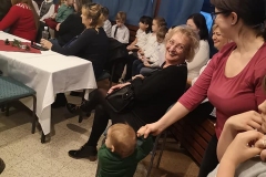 nyugdijas-karacsony-2019-08