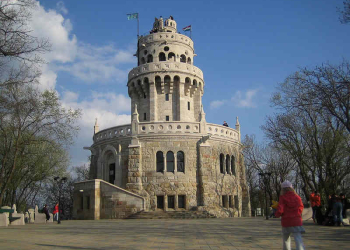 Veszélybe került Budapest ikonikus kilátója – jelentős átépítés vár az Erzsébet-kilátóra